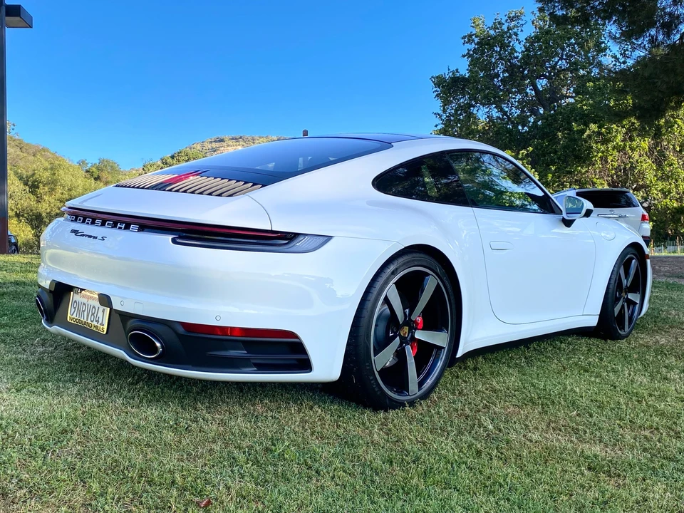 2024 Porsche 992 Carrera S - Image 9 of 31