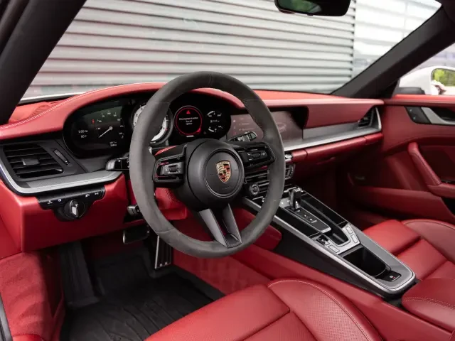 2024 Porsche 992 Carrera S - Image 4 of 5