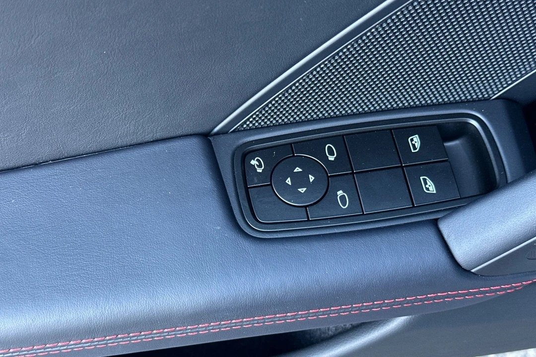 2024 Porsche 911 - Image 13 of 31