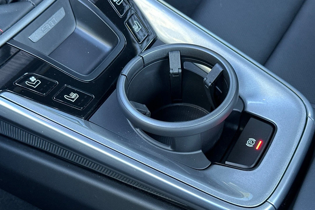 2024 Porsche 911 - Image 25 of 31