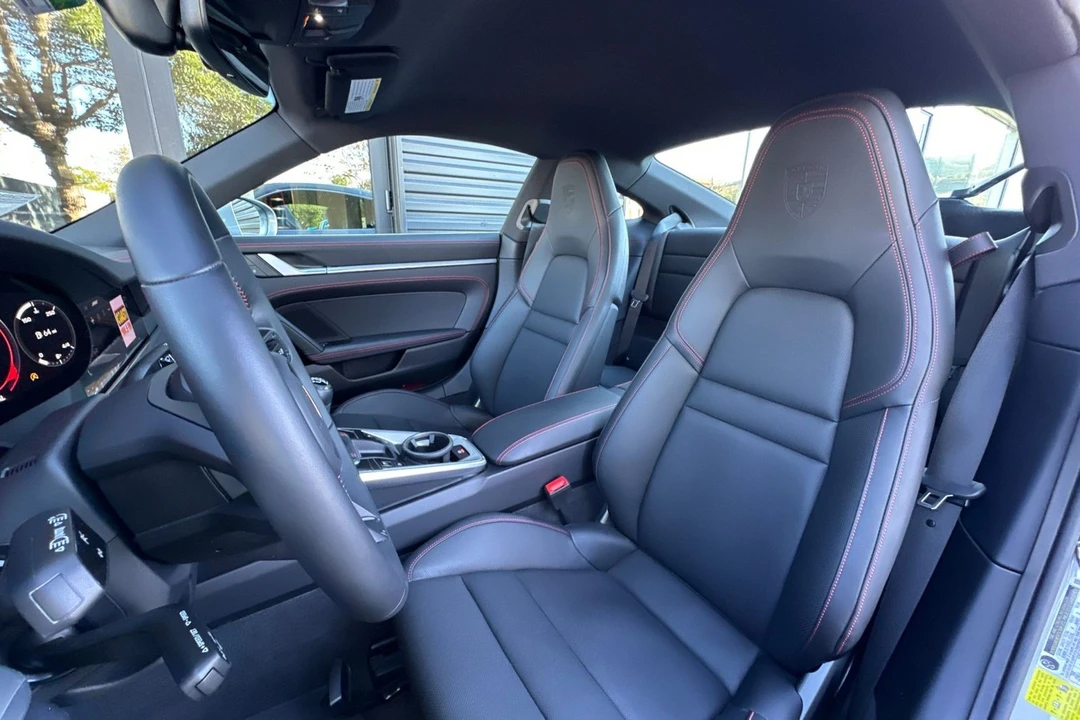 2024 Porsche - Image 5 of 31