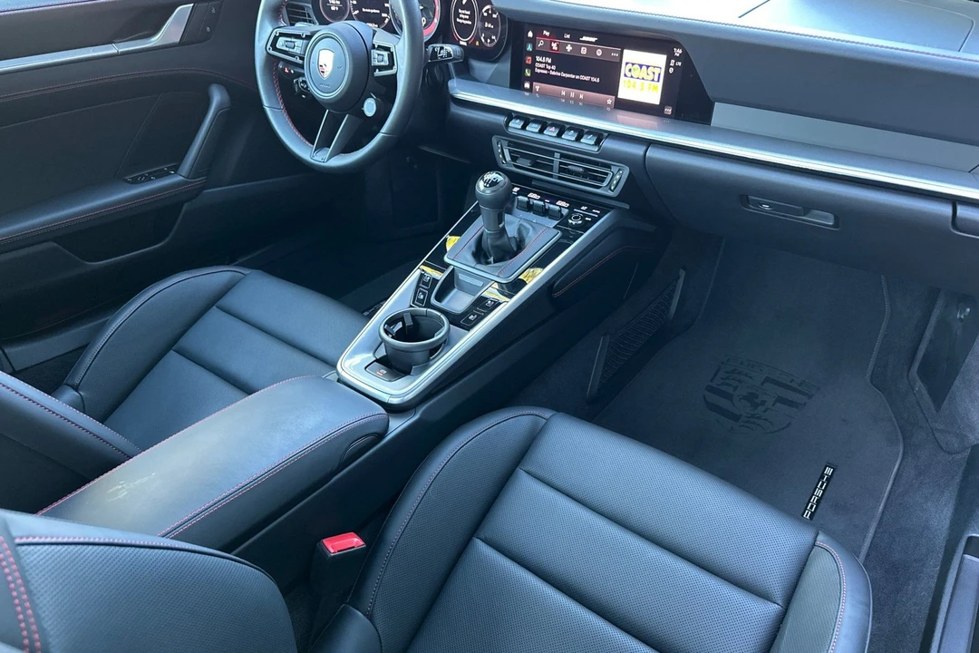 2024 Porsche 911 - Image 17 of 31