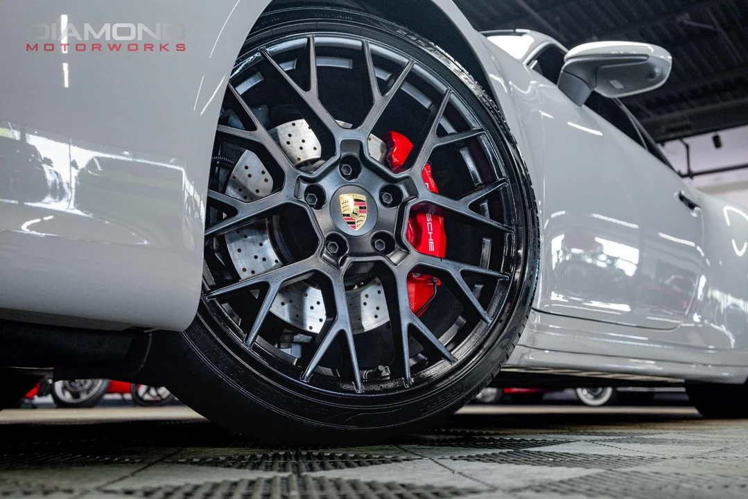 2024 Porsche 992 Carrera S - Image 9 of 12