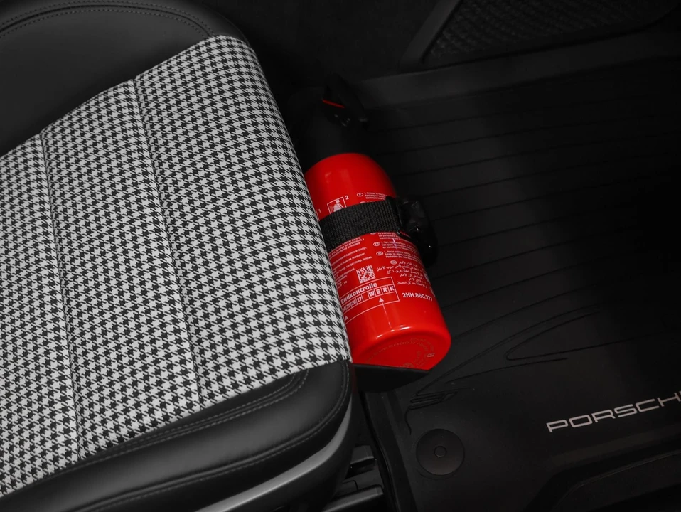 2024 Porsche 992 Carrera S - Image 25 of 31