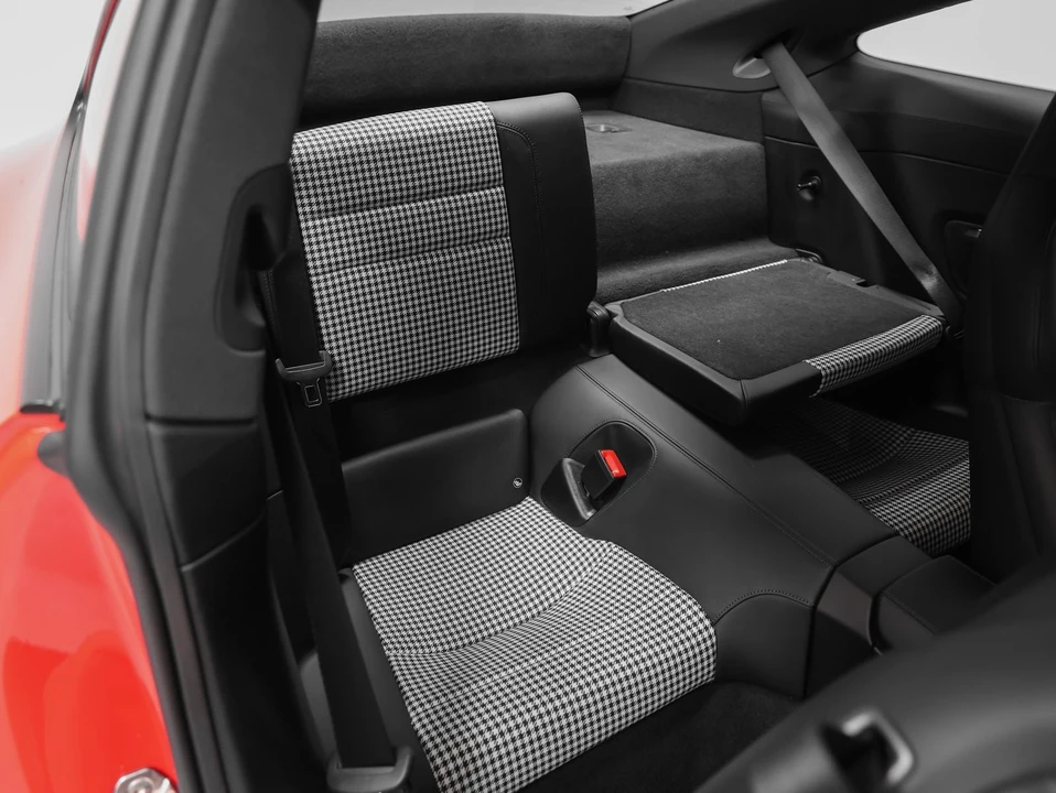 2024 Porsche 992 Carrera S - Image 26 of 31