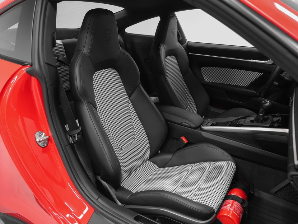 2024 Porsche 992 Carrera S - Image 27 of 31