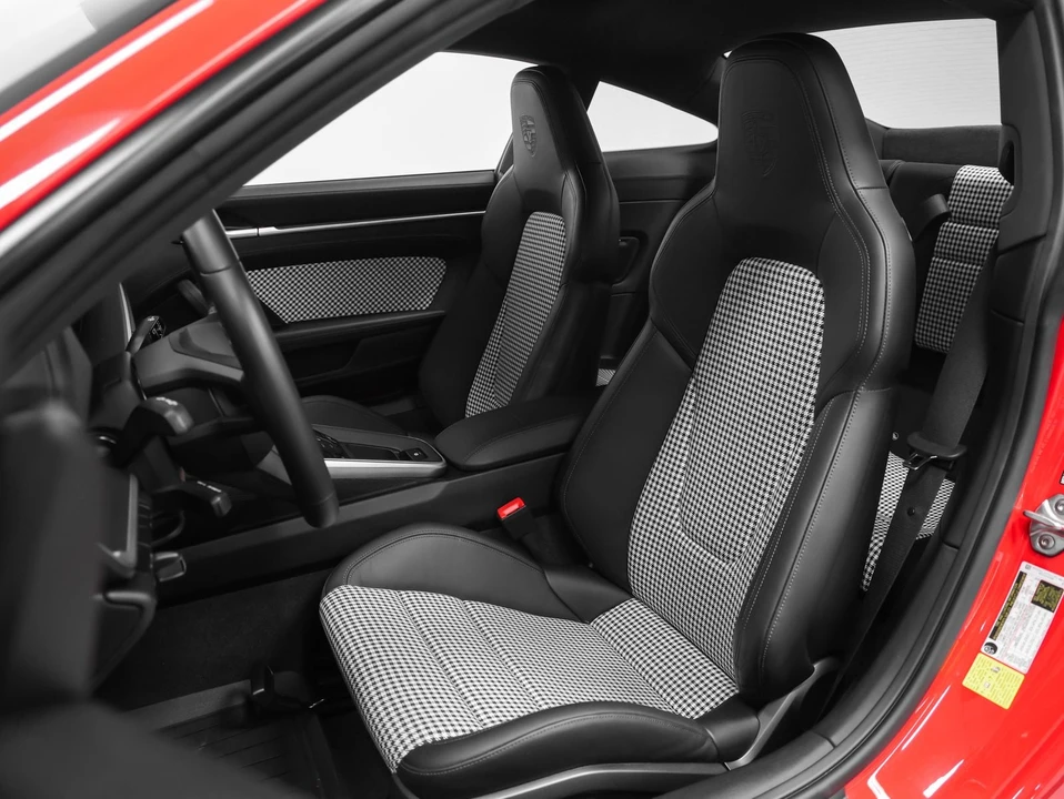 2024 Porsche 992 Carrera S - Image 5 of 31