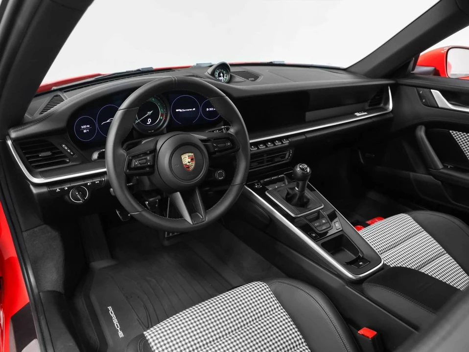2024 Porsche 992 Carrera S - Image 4 of 4