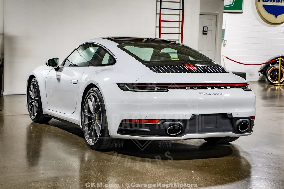 2024 Porsche - Image 22 of 31