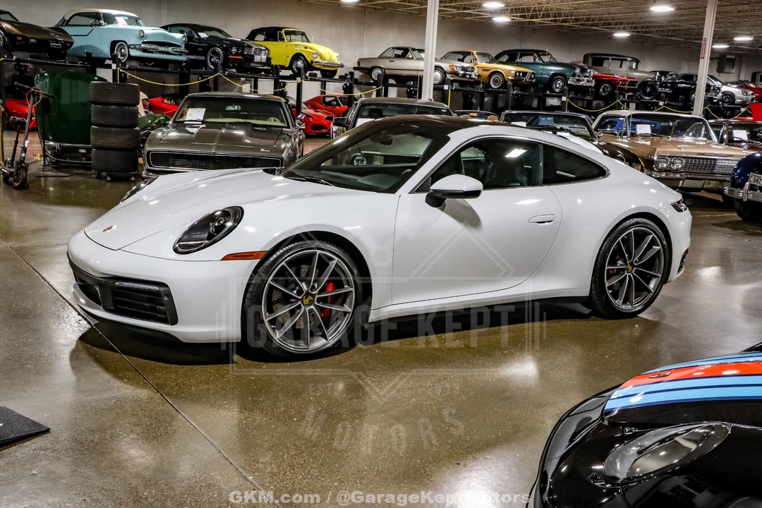 2024 Porsche - Image 19 of 31