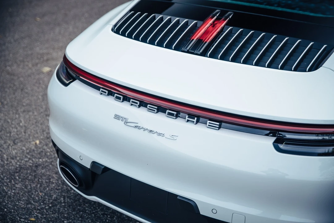 2024 Porsche - Image 14 of 31