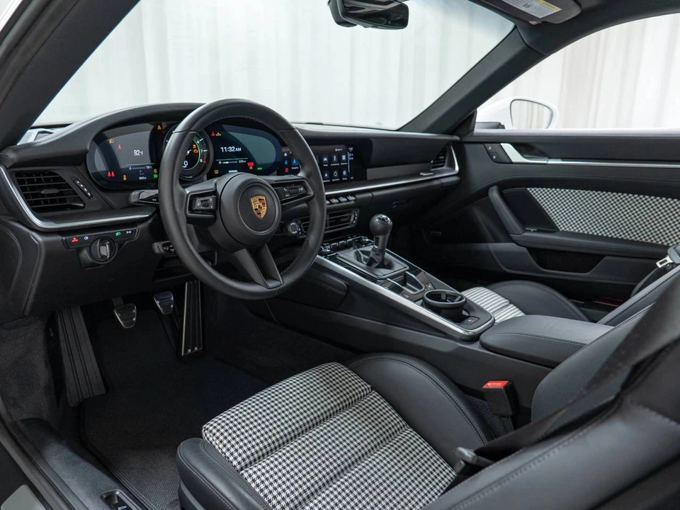 2024 Porsche 992 Carrera S - Image 4 of 4