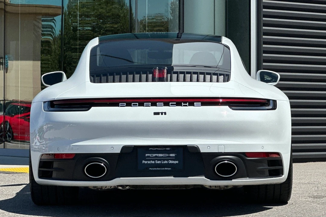 2024 Porsche 992 Carrera S - Image 7 of 31