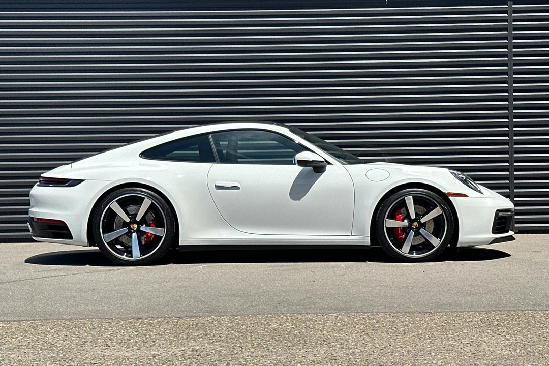 2024 Porsche 992 Carrera S - Image 9 of 31