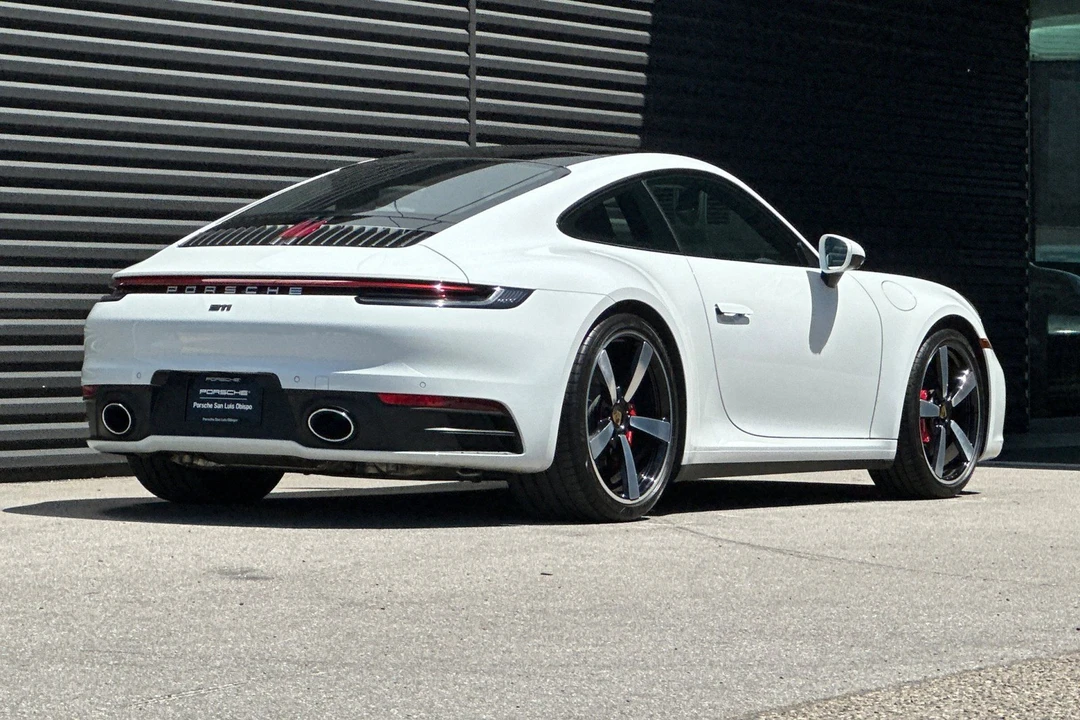 2024 Porsche 992 Carrera S - Image 8 of 31
