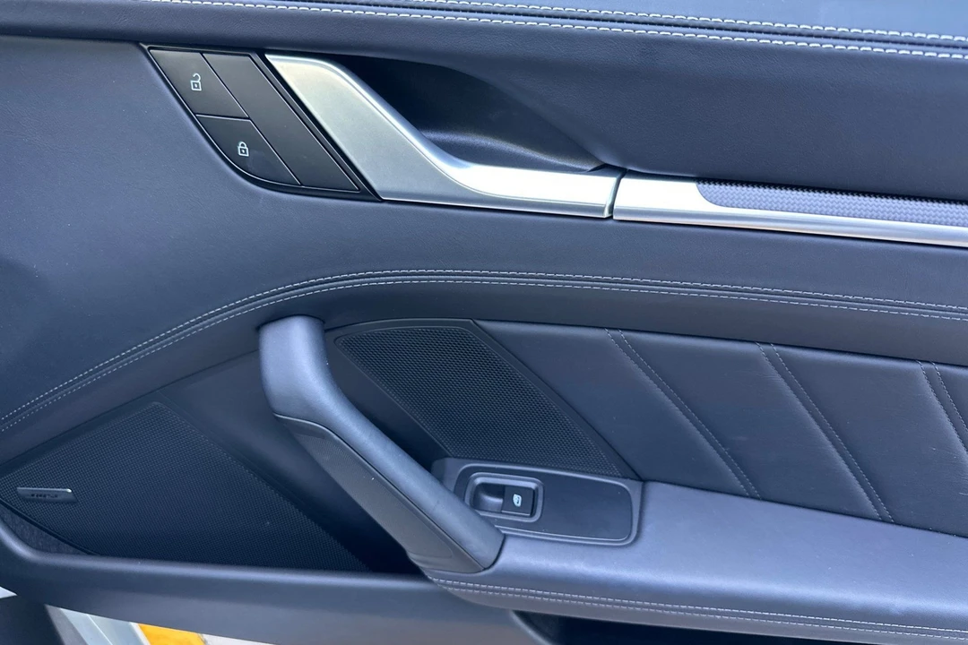 2024 Porsche 992 Carrera S - Image 19 of 31