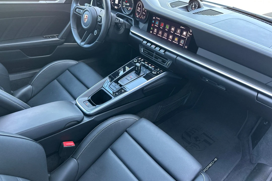 2024 Porsche 992 Carrera S - Image 17 of 31