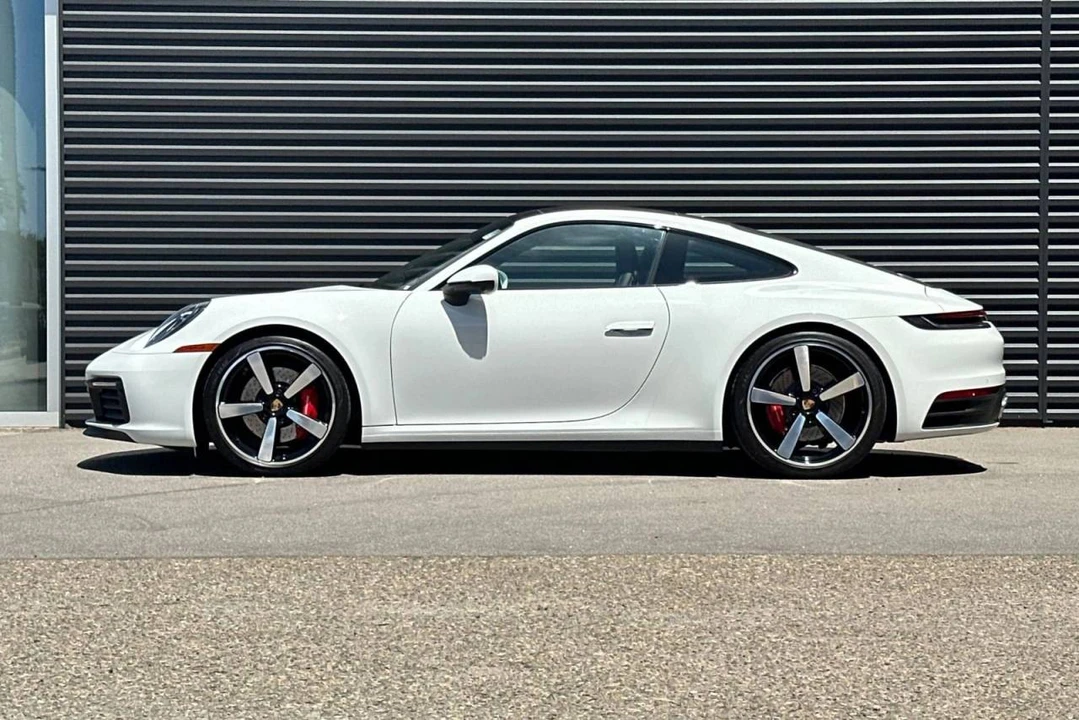 2024 Porsche 992 Carrera S - Image 2 of 4