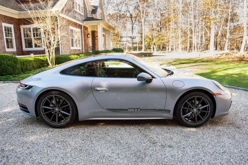 2024 Porsche 992 Carrera T - Image 3 of 5