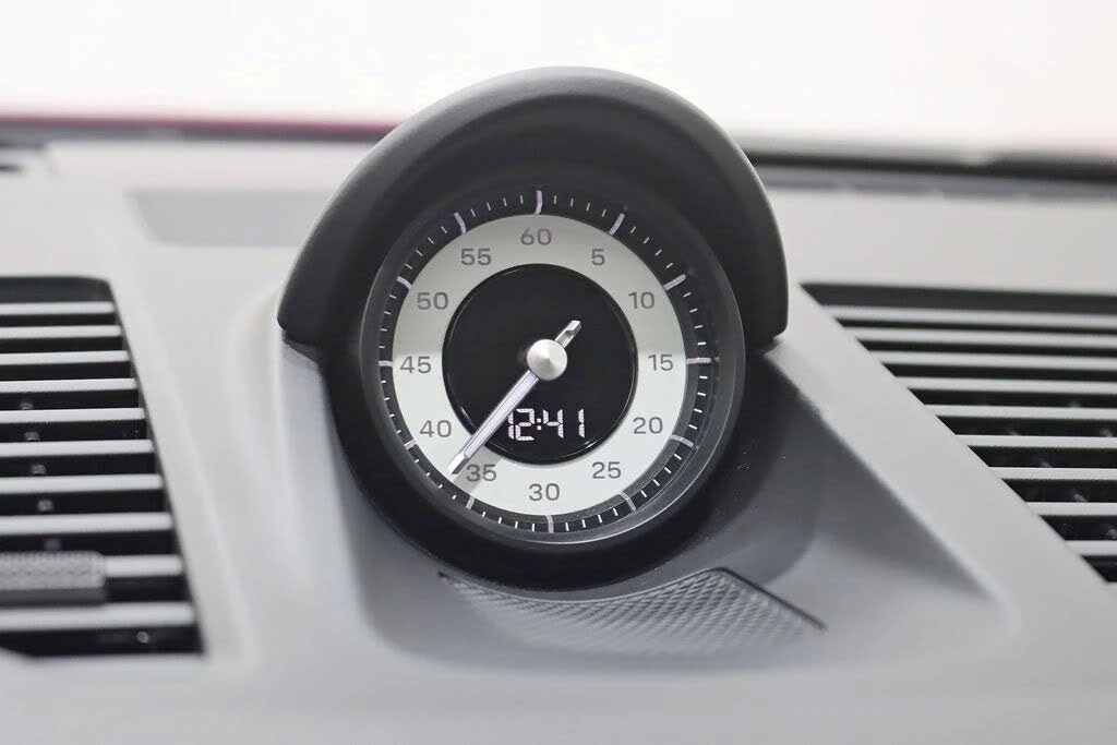 2024 Porsche 992 Carrera T - Image 18 of 31