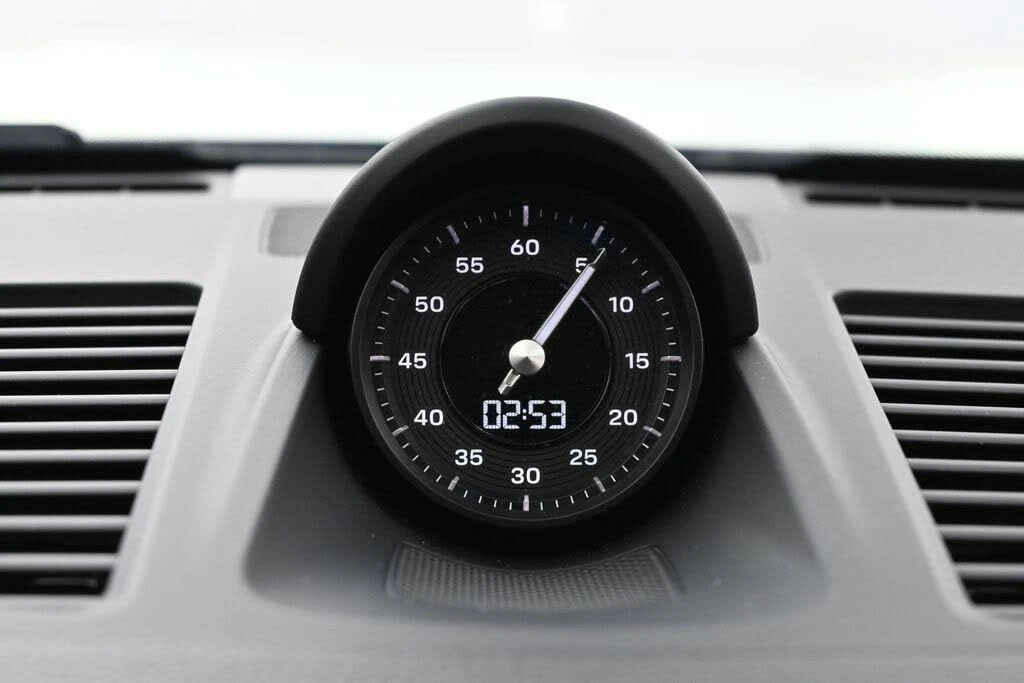 2024 Porsche 992 Carrera T - Image 11 of 31