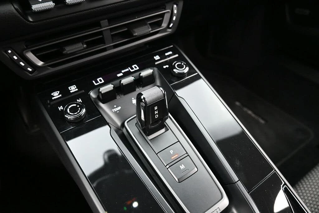 2024 Porsche 992 Carrera T - Image 12 of 31