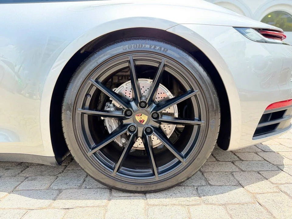 2024 Porsche 992 Carrera T - Image 27 of 31