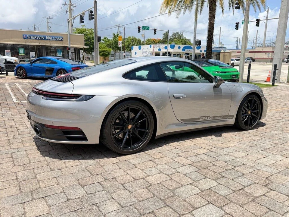 2024 Porsche 992 Carrera T - Image 12 of 31
