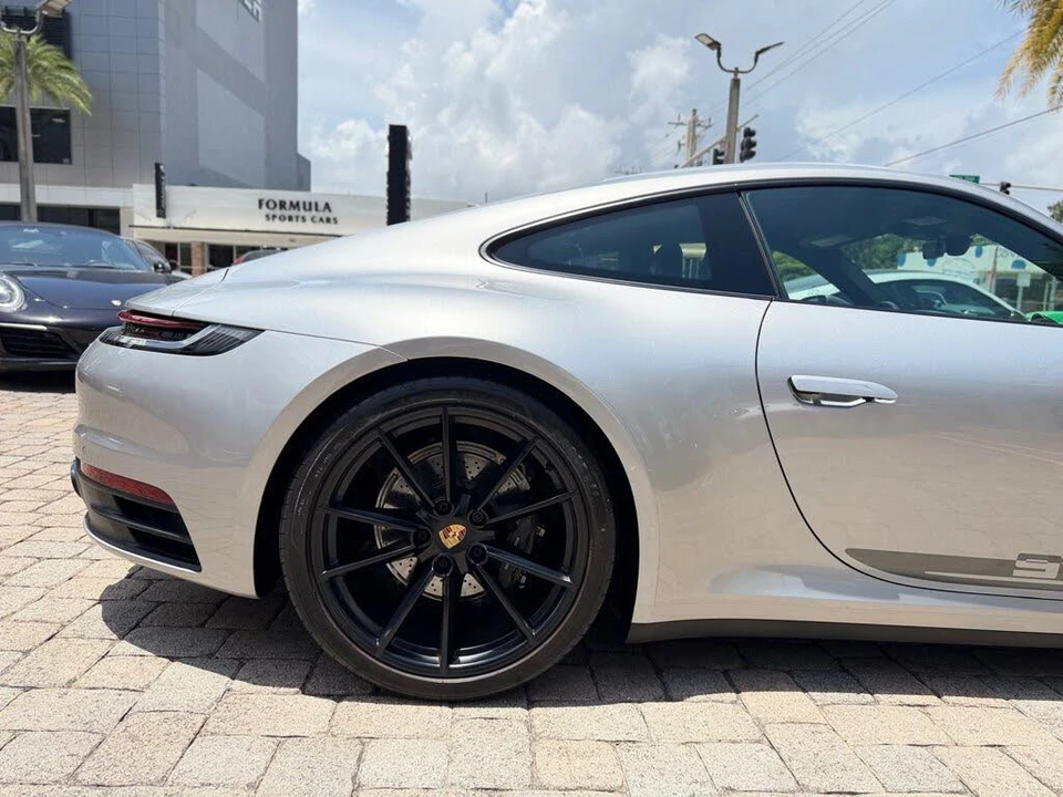 2024 Porsche 992 Carrera T - Image 25 of 31