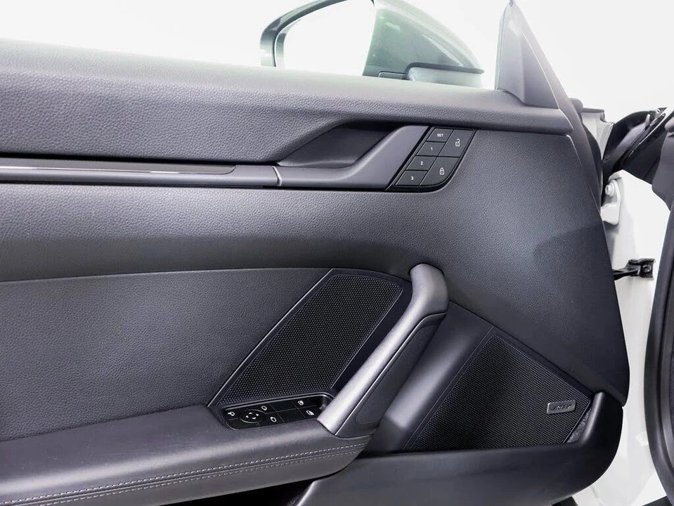 2024 Porsche 992 Carrera T - Image 22 of 31