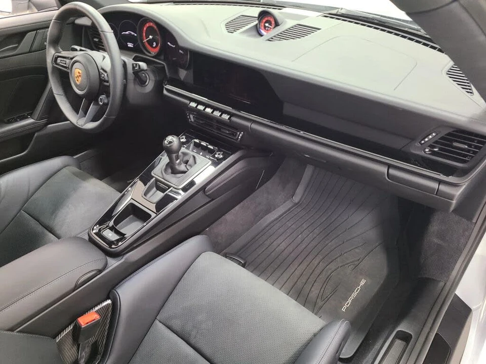 2024 Porsche 992 Carrera T - Image 21 of 31
