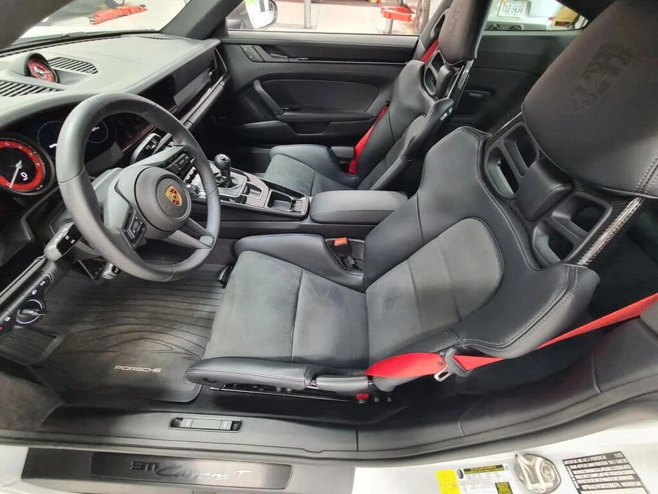 2024 Porsche 992 Carrera T - Image 18 of 31