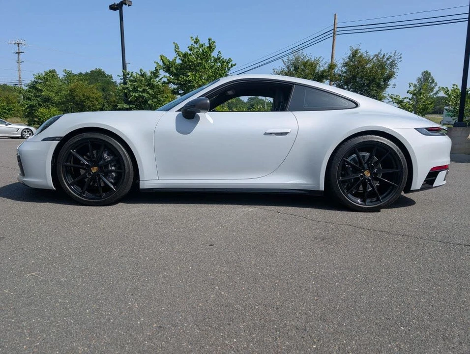 2024 Porsche 992 Carrera T - Image 12 of 31