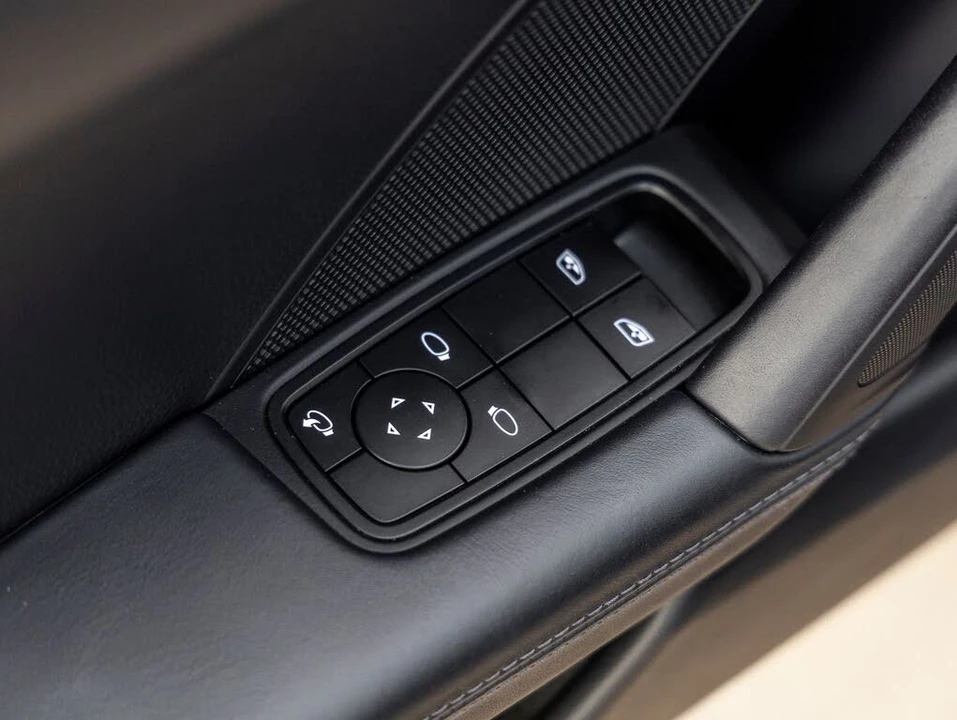 2024 Porsche 992 Carrera T - Image 25 of 31