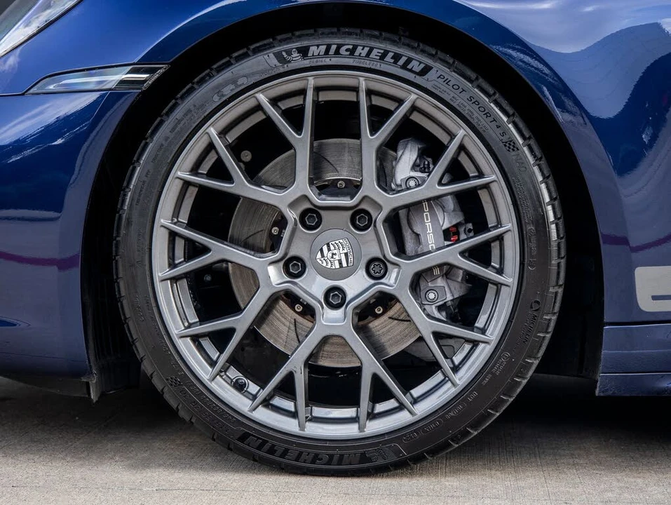 2024 Porsche 992 Carrera T - Image 16 of 31