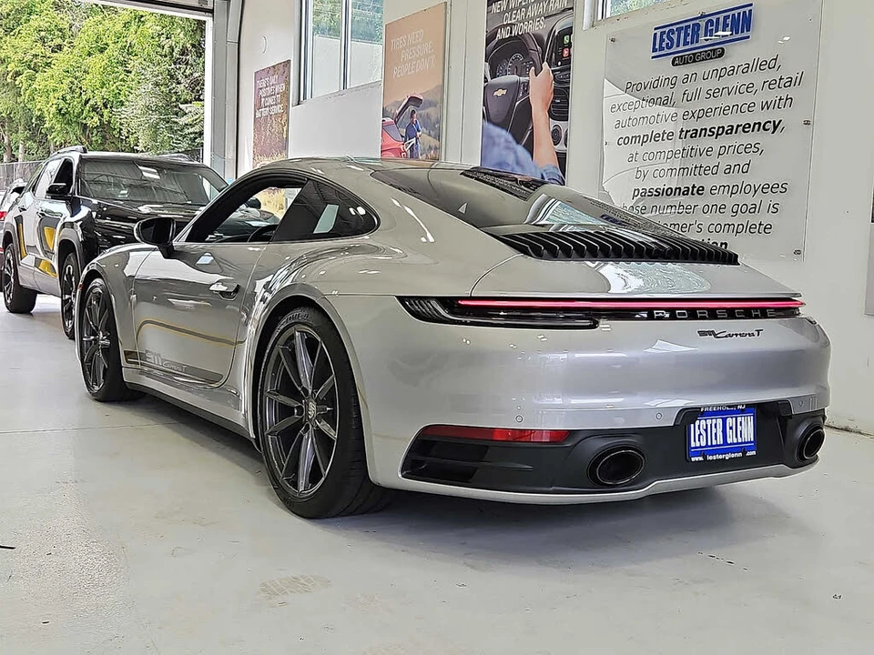 2024 Porsche 992 Carrera T - Image 5 of 31
