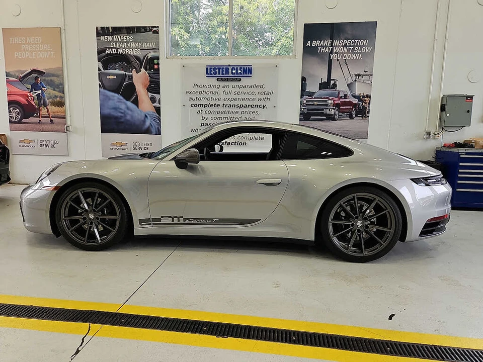 2024 Porsche 992 Carrera T - Image 4 of 31