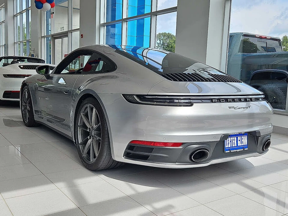 2024 Porsche 992 Carrera T - Image 7 of 31