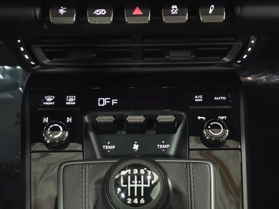 2024 Porsche 992 Carrera T - Image 19 of 30