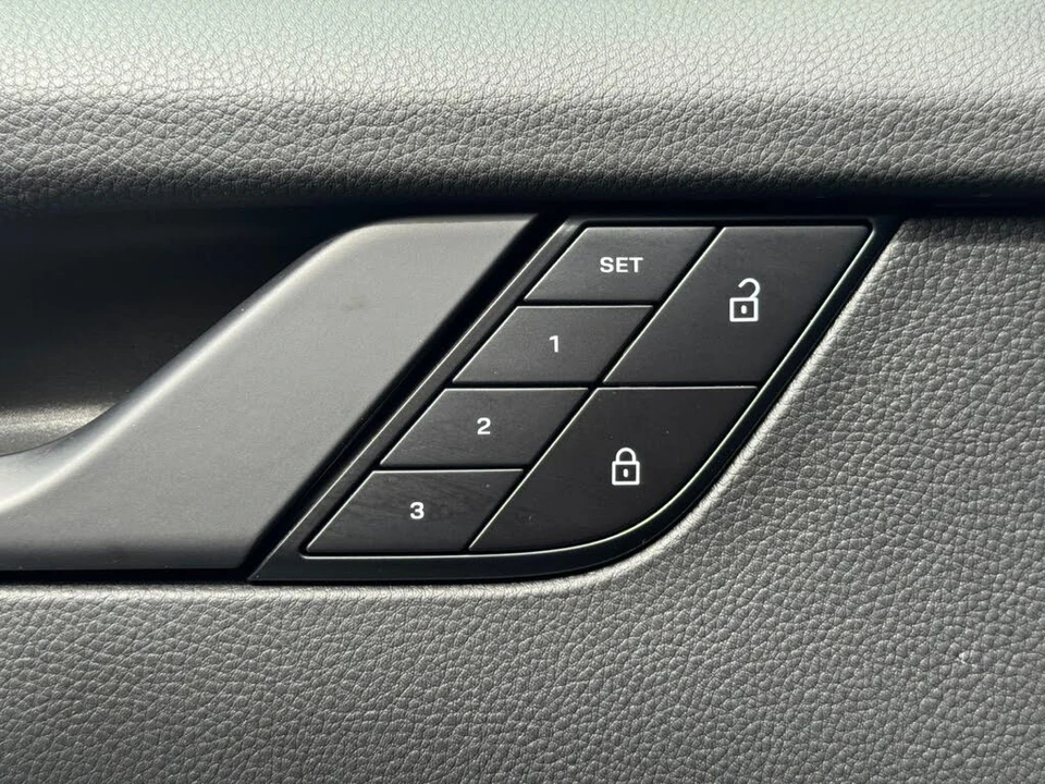 2024 Porsche 992 Carrera T - Image 17 of 31
