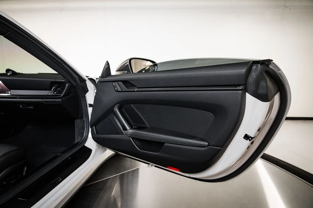 2024 Porsche 992 Carrera T - Image 27 of 29