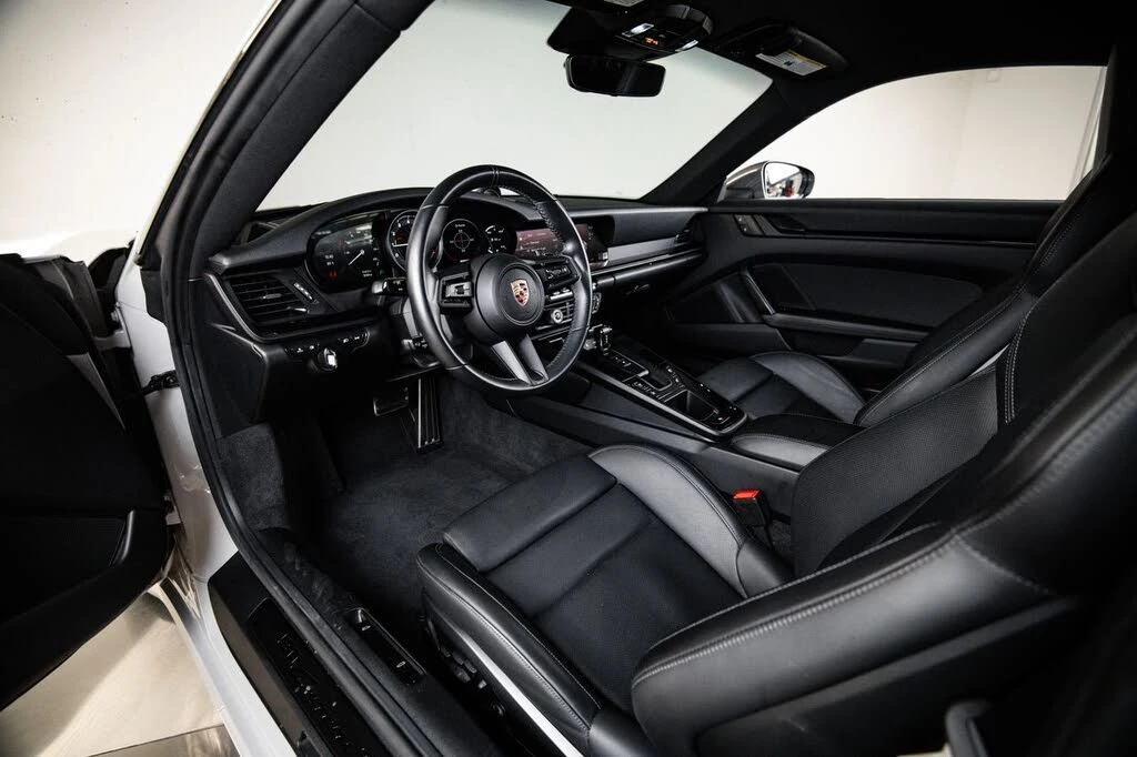 2024 Porsche 992 Carrera T - Image 4 of 29