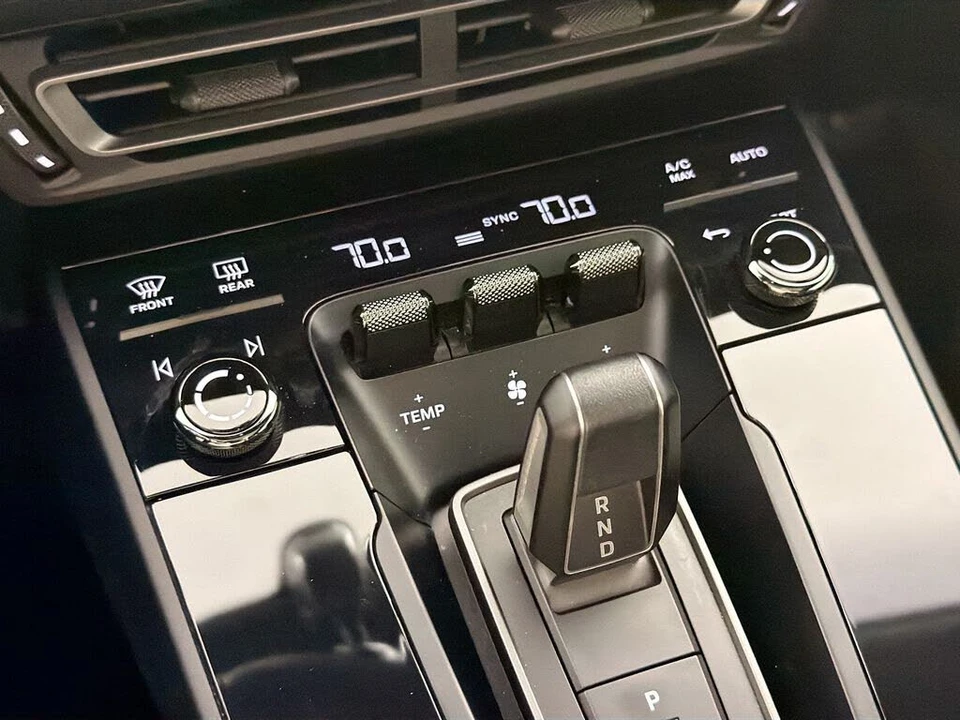 2024 Porsche 992 Carrera T - Image 16 of 30