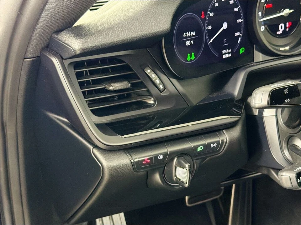 2024 Porsche 992 Carrera T - Image 10 of 30