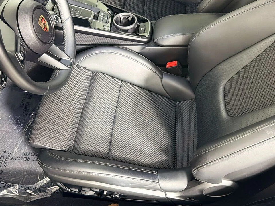 2024 Porsche 992 Carrera T - Image 20 of 30