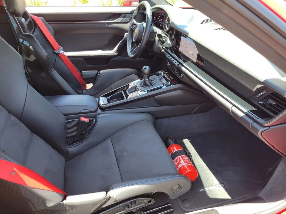 2024 Porsche 992 Carrera T - Image 27 of 31
