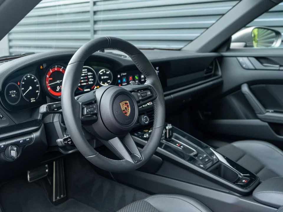 2024 Porsche 992 Carrera T - Image 4 of 31
