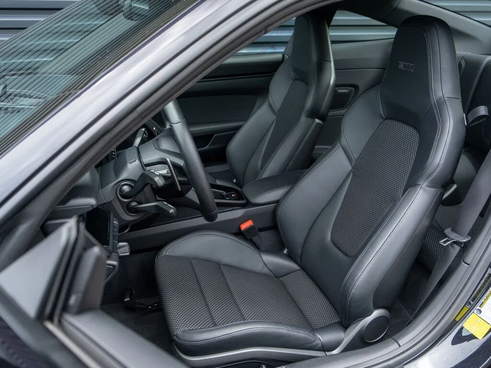 2024 Porsche 992 Carrera T - Image 5 of 31