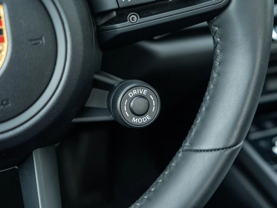 2024 Porsche 992 Carrera T - Image 26 of 31