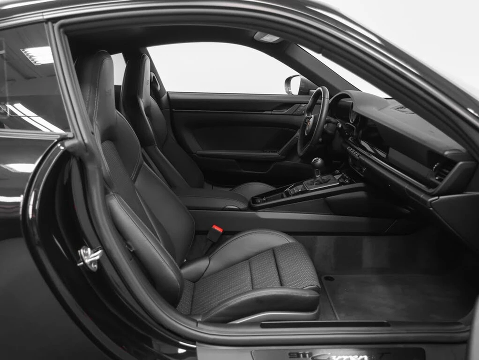 2024 Porsche 992 Carrera T - Image 29 of 31